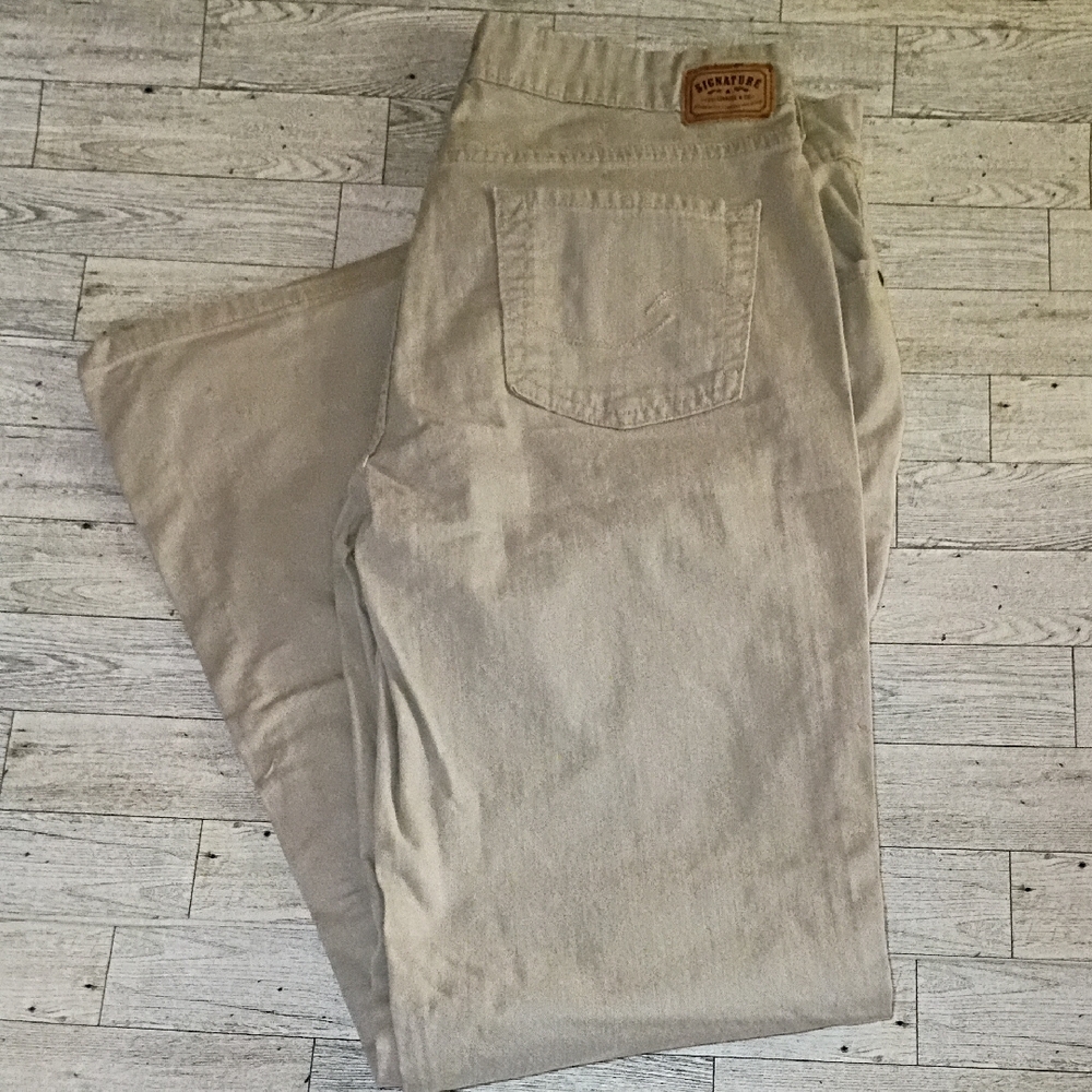 Levi Strauss Signature Low Rise Bootcut Beige Denim Pants Women's Size 14 L EUC